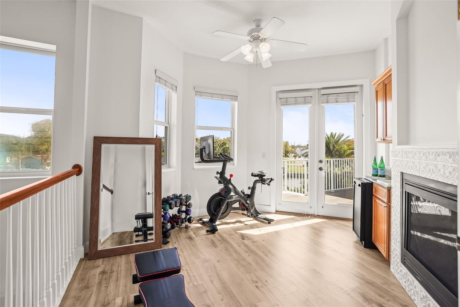 Image 41 of 81 For 207 Manatee Lane