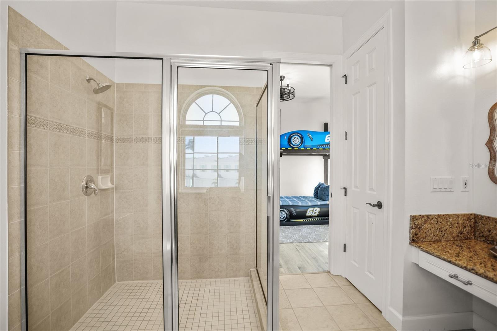 Image 45 of 81 For 207 Manatee Lane