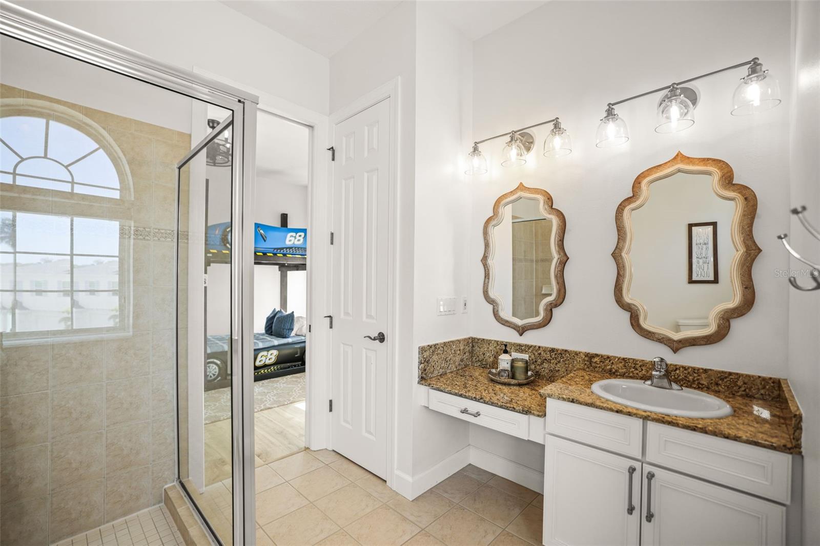 Image 46 of 81 For 207 Manatee Lane