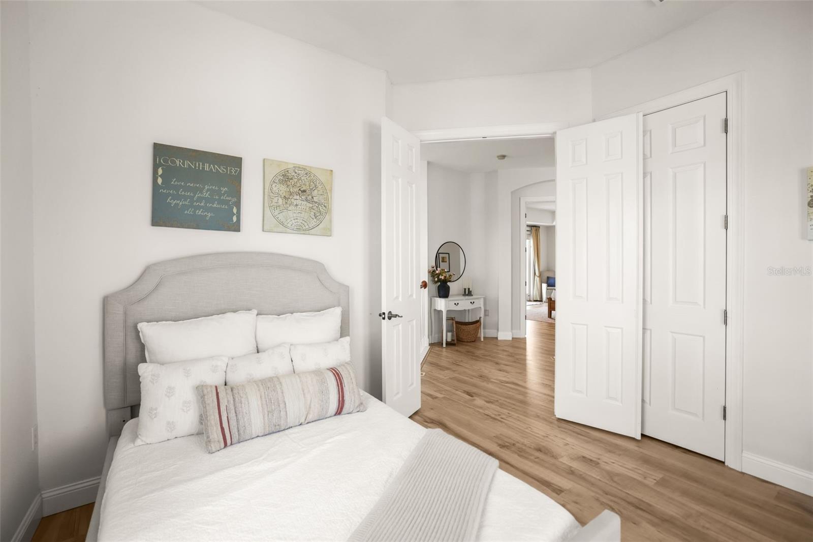 Image 50 of 81 For 207 Manatee Lane