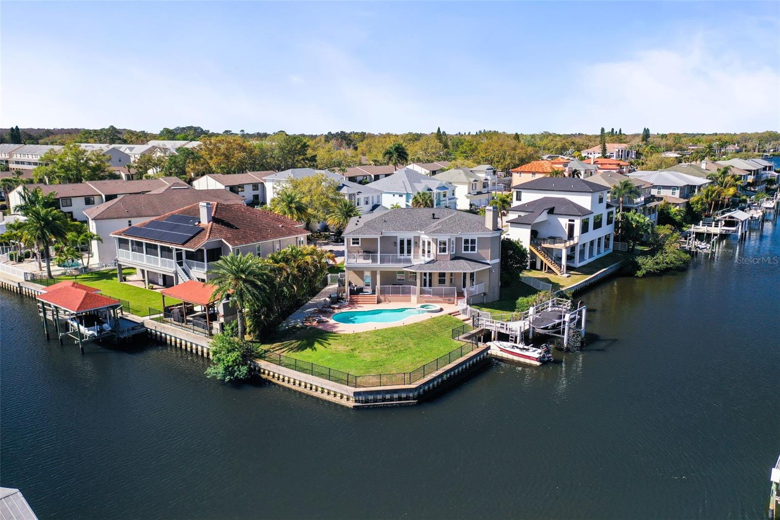 Image 6 of 81 For 207 Manatee Lane