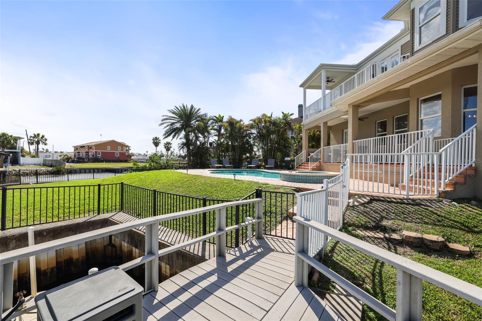 Image 67 of 81 For 207 Manatee Lane