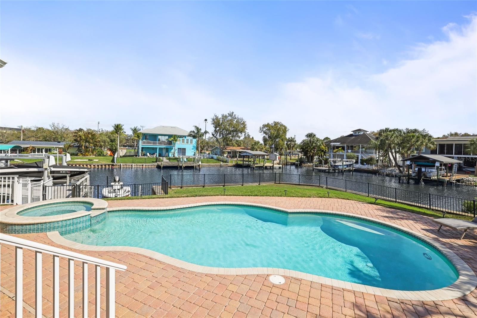 Image 8 of 81 For 207 Manatee Lane