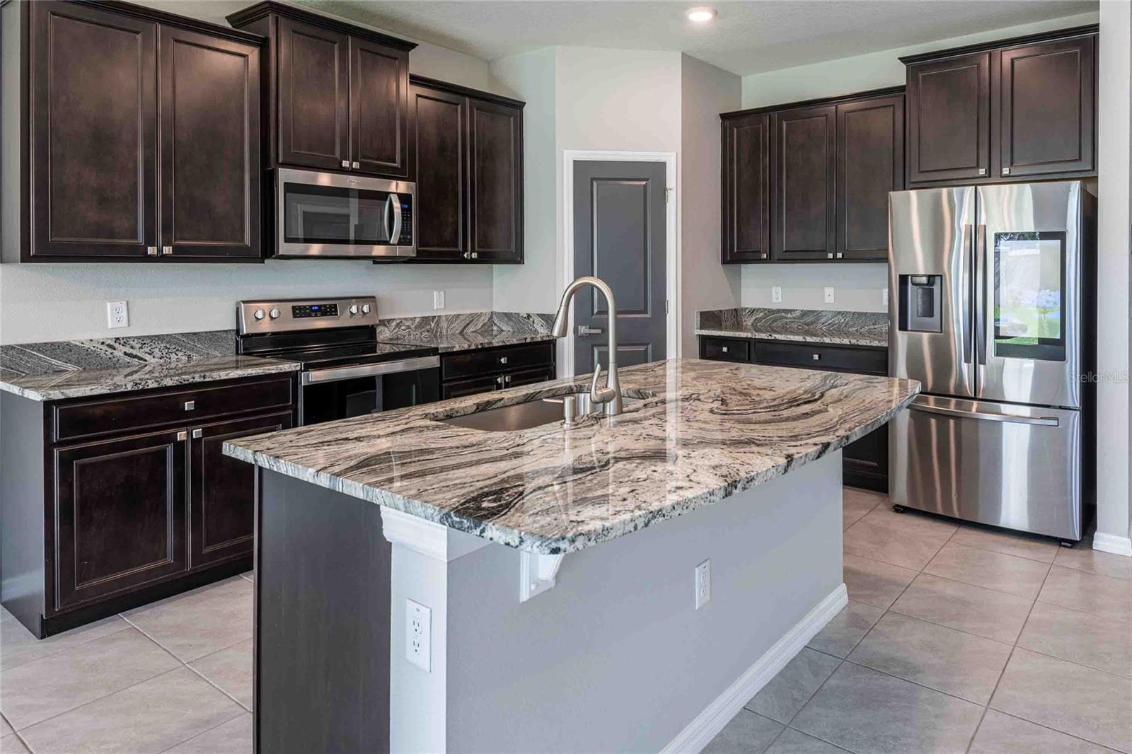 Image 10 of 47 For 16620 Mooner Plank Circle