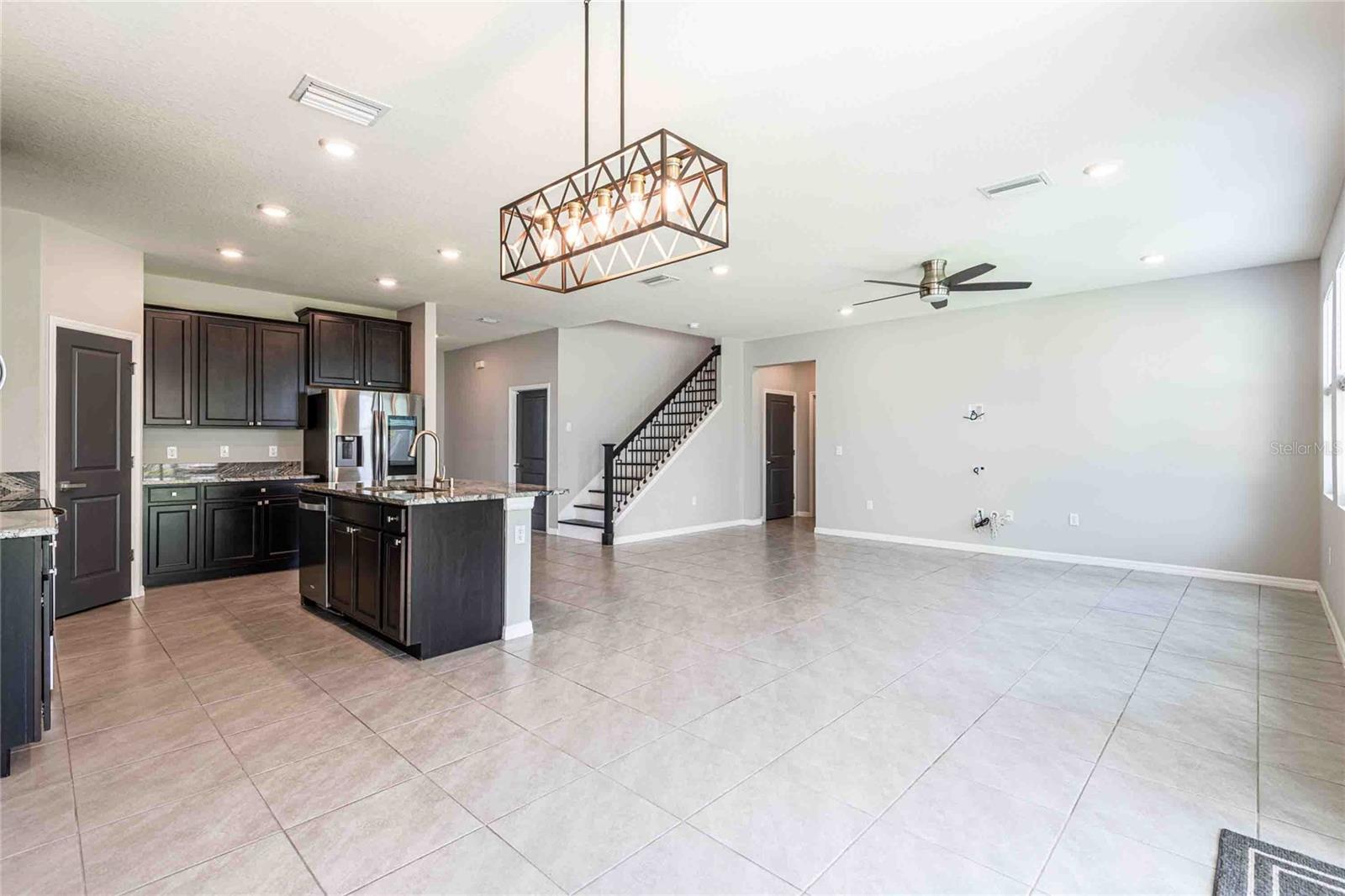 Image 17 of 47 For 16620 Mooner Plank Circle