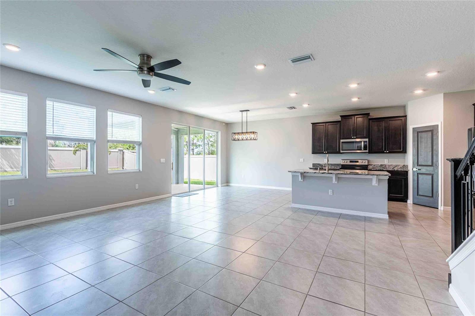 Image 18 of 47 For 16620 Mooner Plank Circle