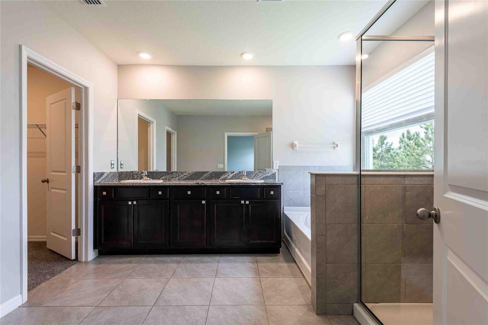 Image 32 of 47 For 16620 Mooner Plank Circle