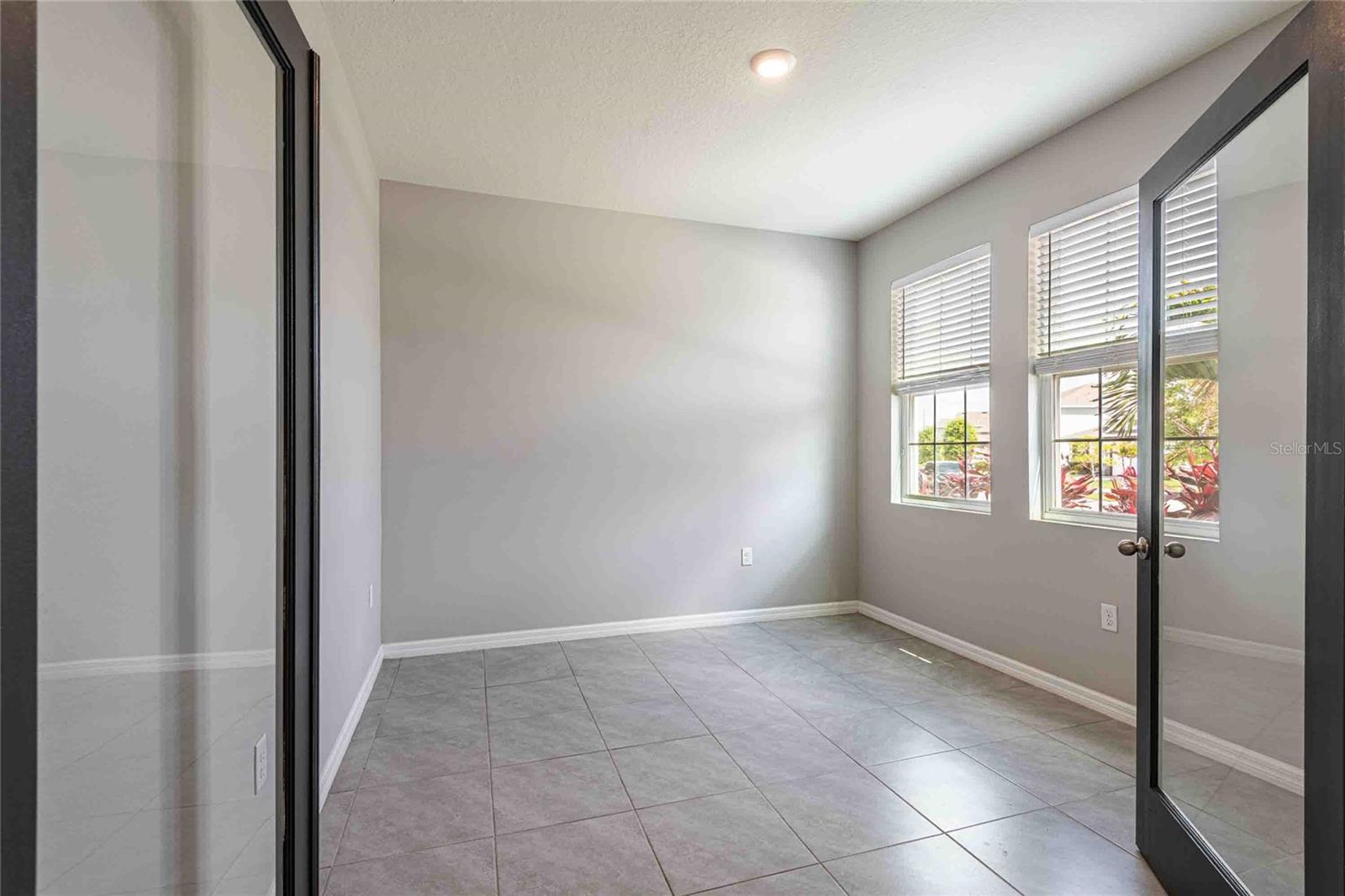 Image 6 of 47 For 16620 Mooner Plank Circle