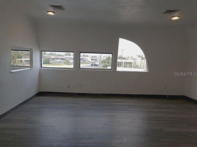 Image 10 of 30 For 100 Shell Point Road