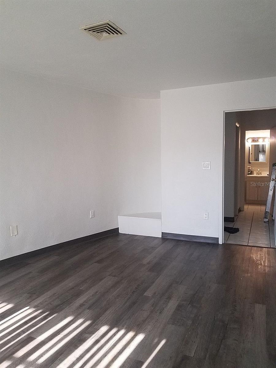 Image 29 of 30 For 100 Shell Point Road