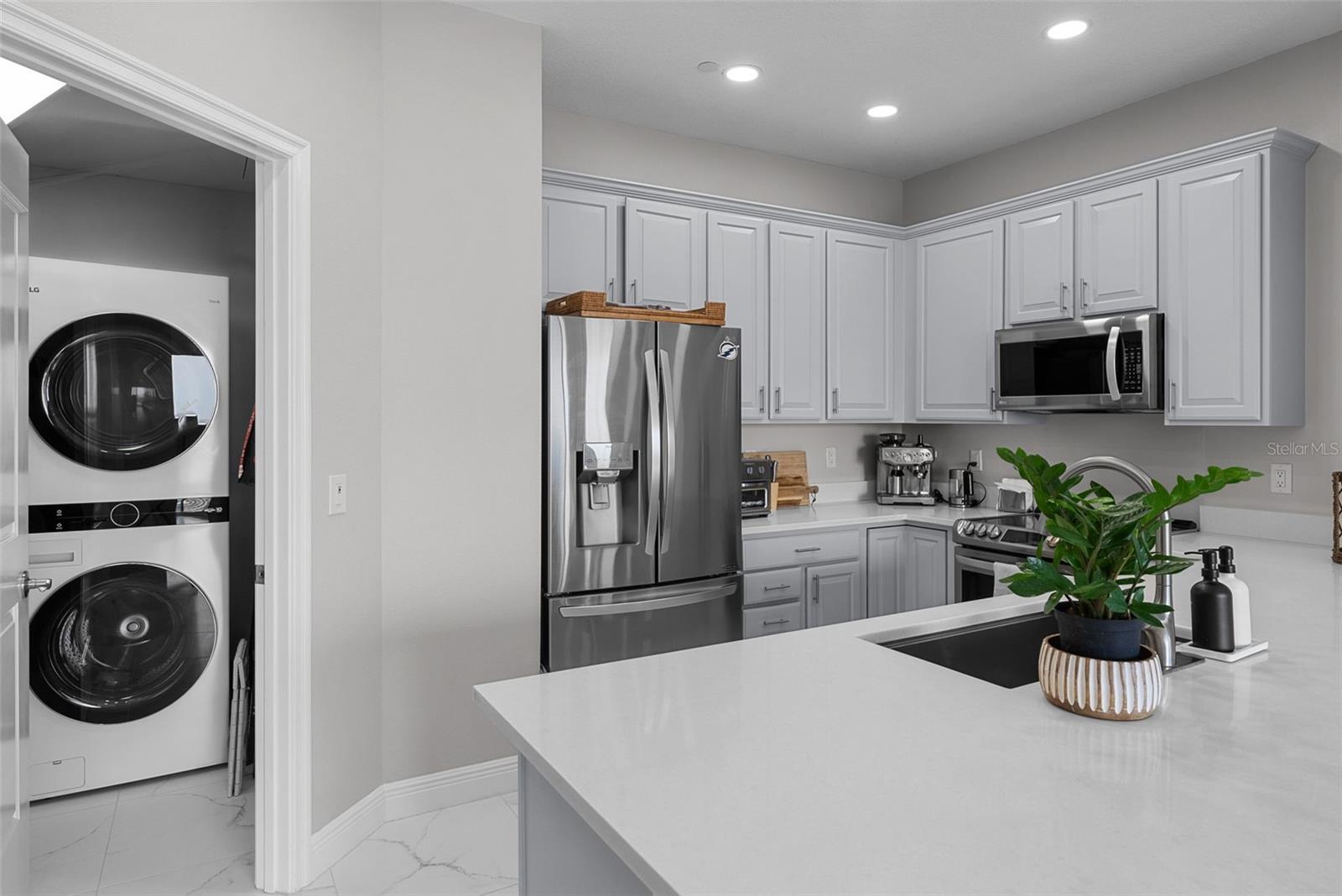 Image 17 of 34 For 449 12th Street 1402