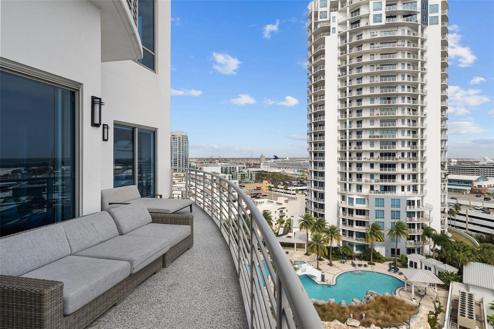 Image 2 of 34 For 449 12th Street 1402