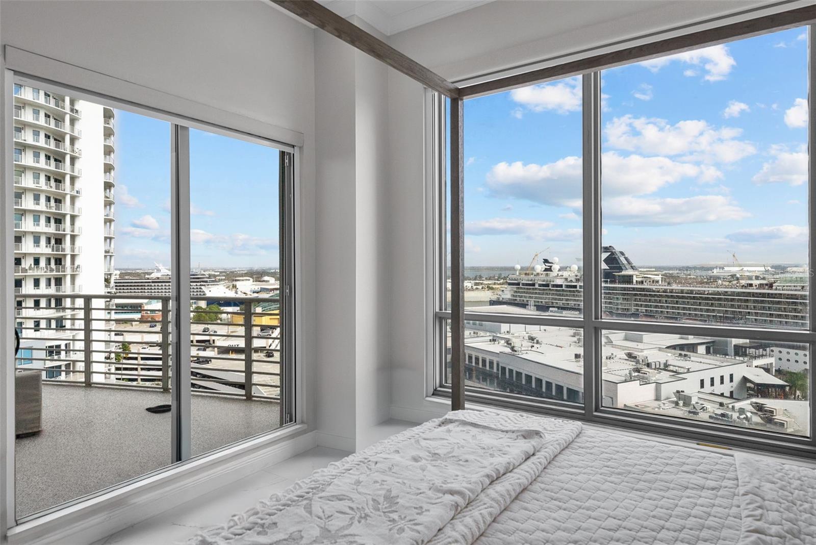 Image 21 of 34 For 449 12th Street 1402