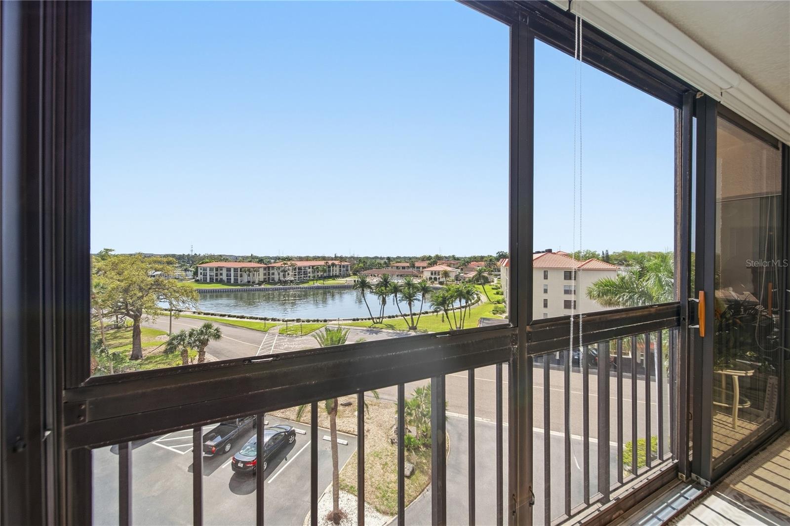 Image 15 of 31 For 19029 Us Highway 19 N 9-401