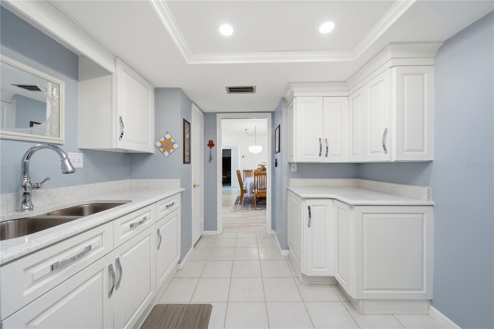 Image 19 of 31 For 19029 Us Highway 19 N 9-401