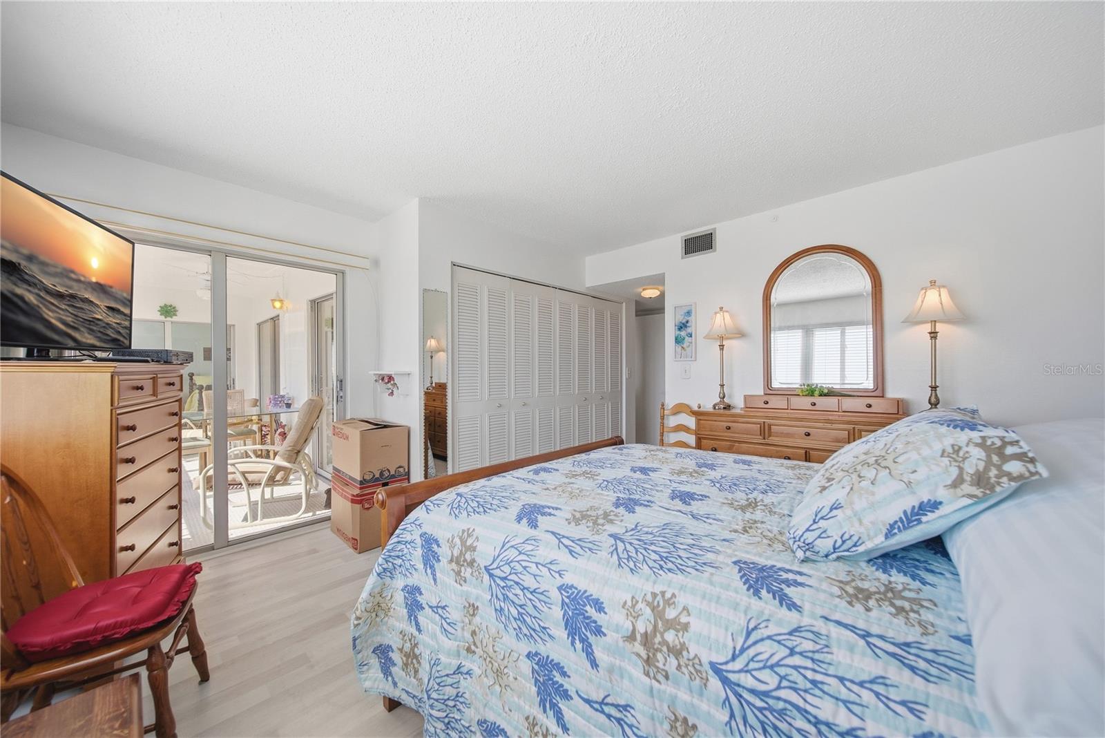 Image 25 of 31 For 19029 Us Highway 19 N 9-401