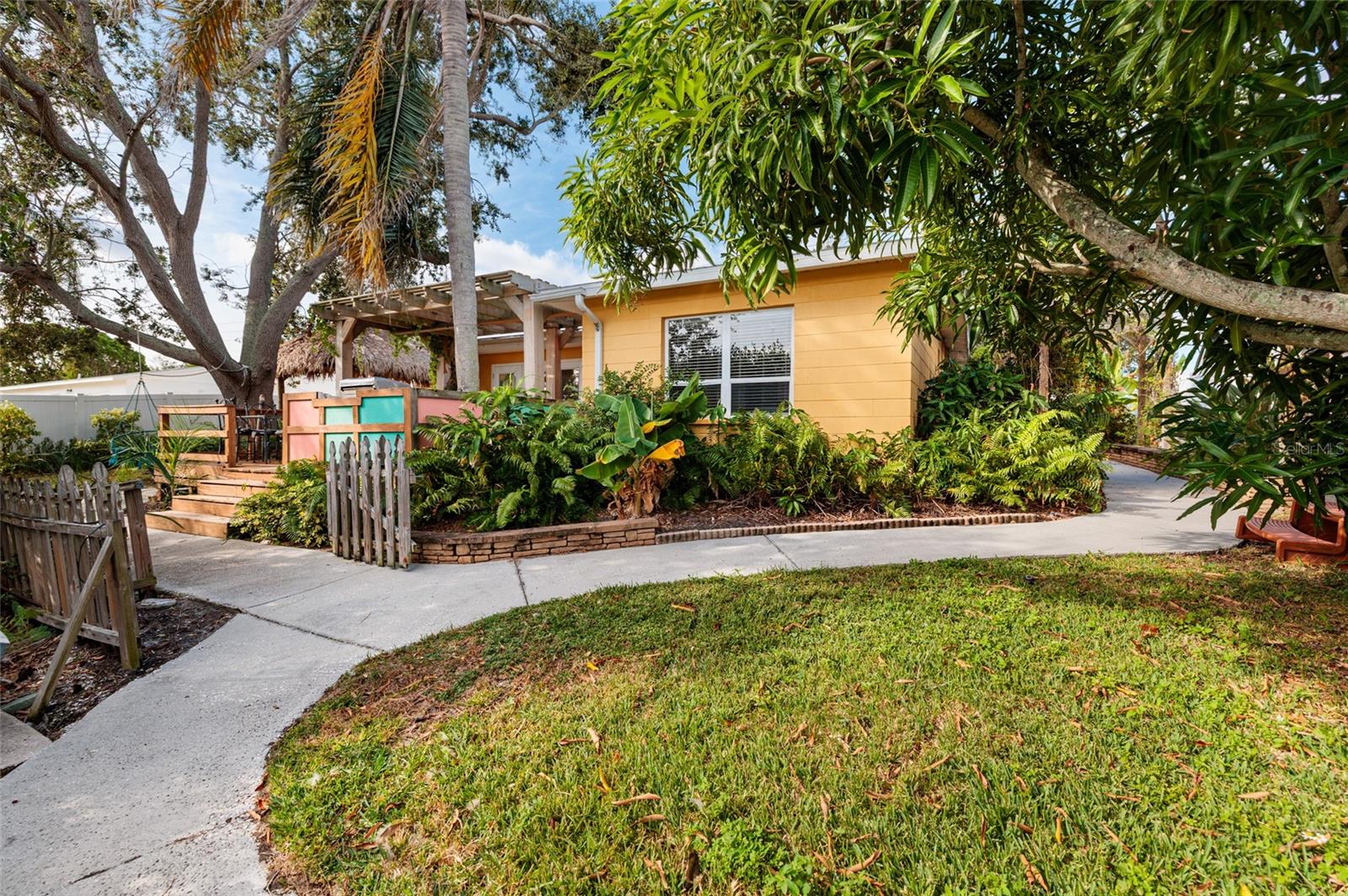 Image 20 of 30 For 9665 2nd Street N