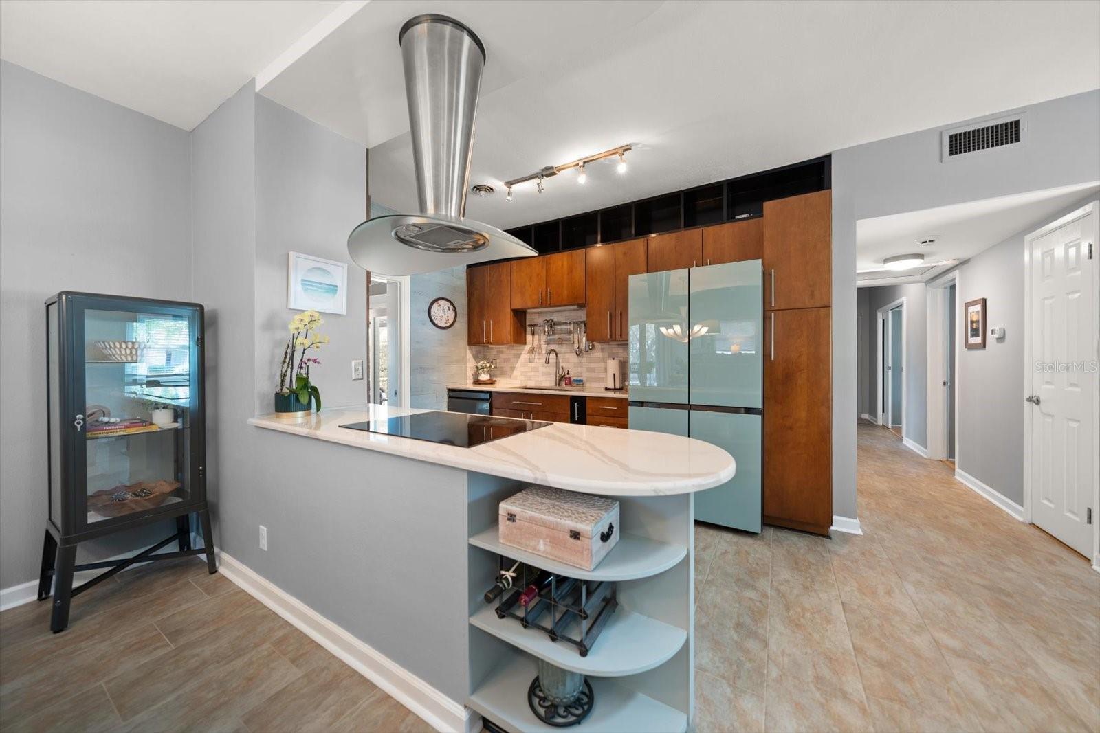 Image 12 of 57 For 210 Live Oak Lane