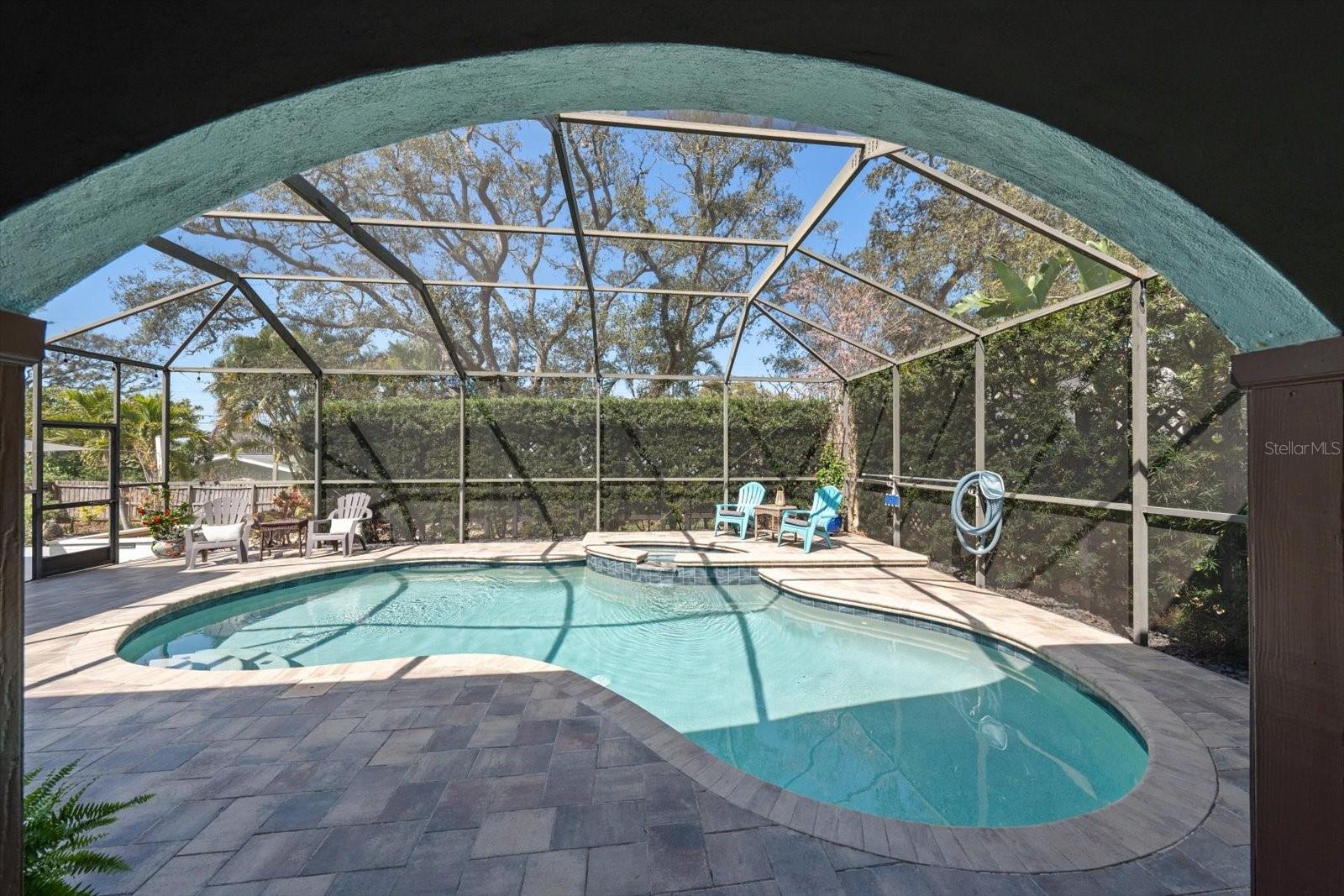 Image 15 of 57 For 210 Live Oak Lane