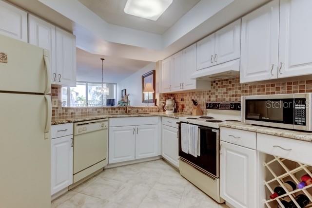 Image 11 of 35 For 5155 Isla Key Boulevard S 301