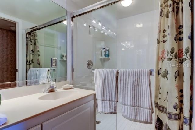 Image 19 of 35 For 5155 Isla Key Boulevard S 301