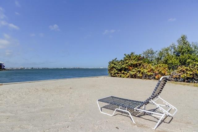 Image 27 of 35 For 5155 Isla Key Boulevard S 301