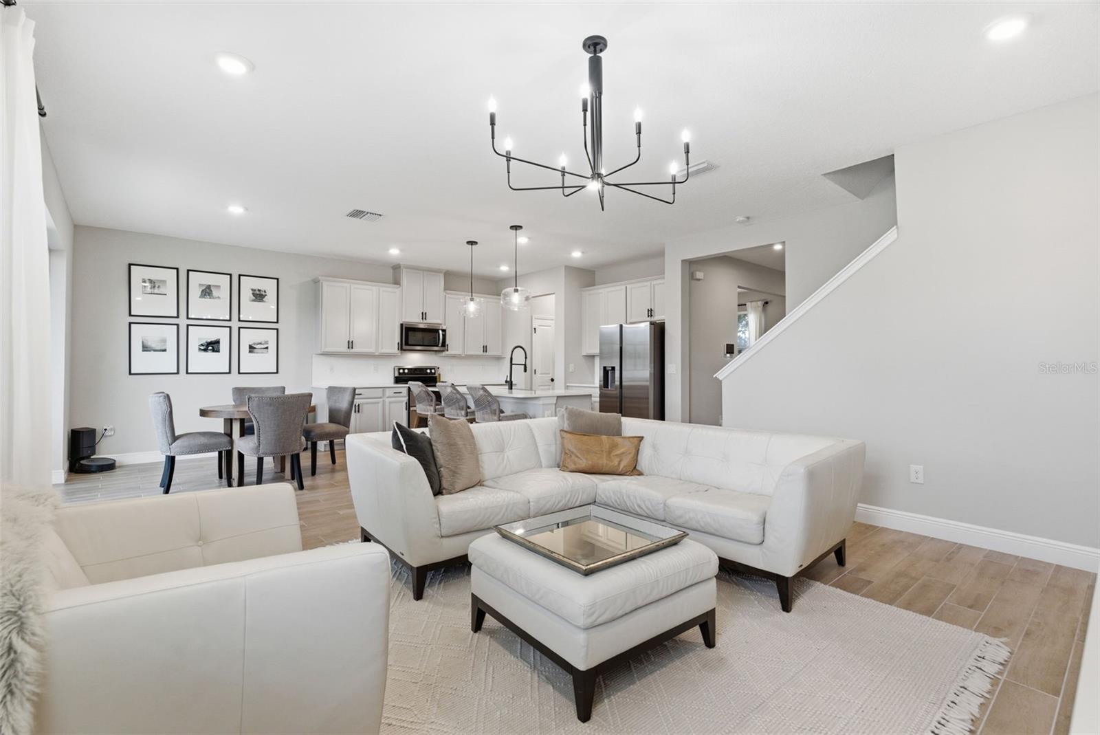 Listing photo id 12 for 13530 Palmera Vista Drive