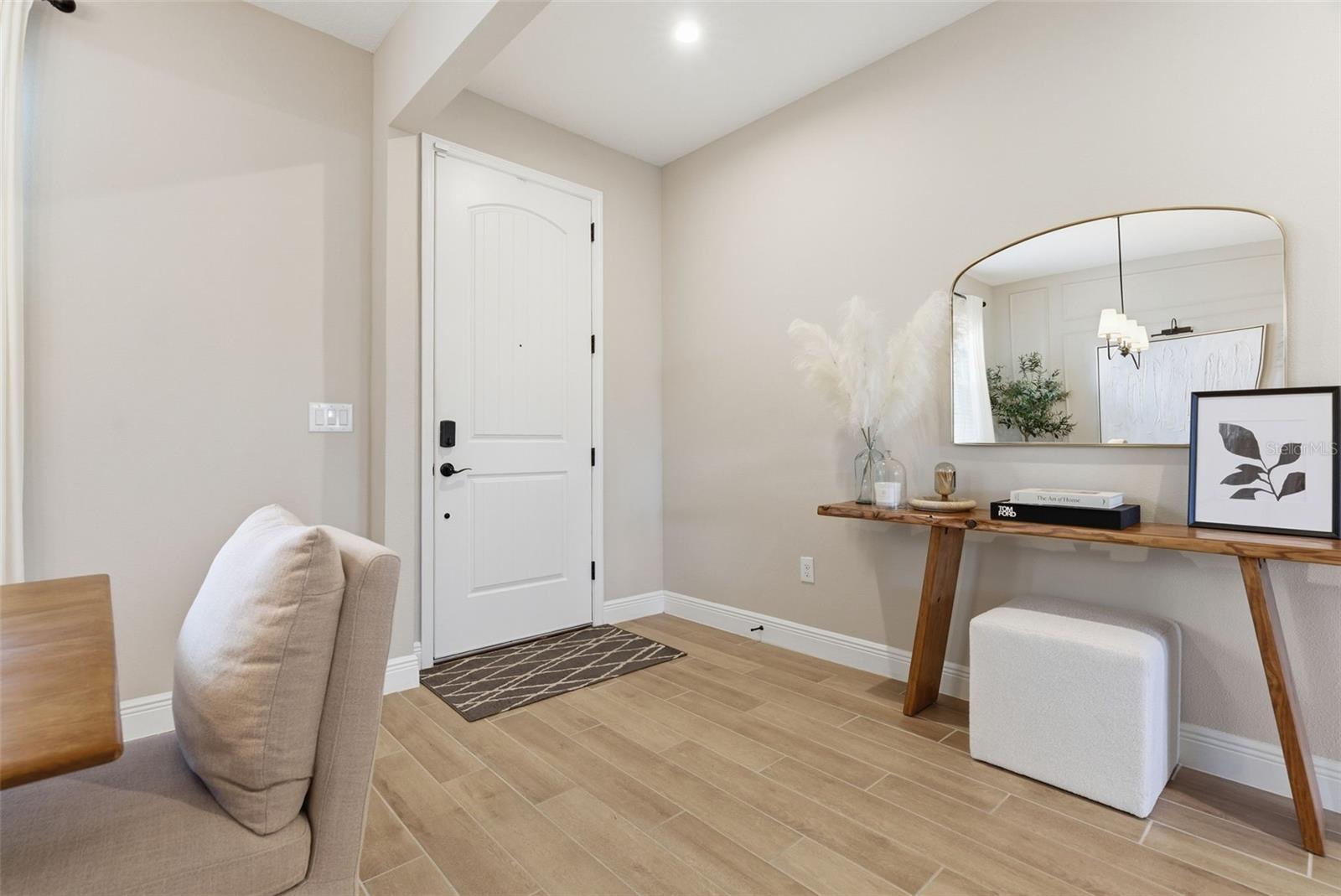 Listing photo id 1 for 13530 Palmera Vista Drive