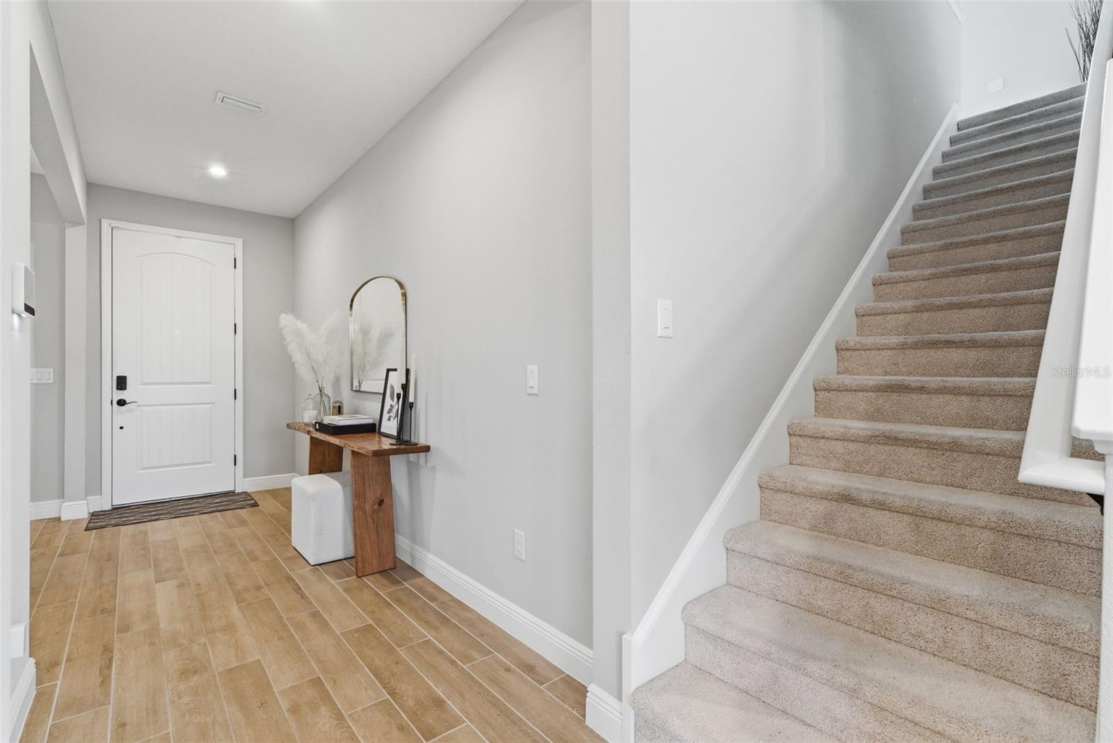 Listing photo id 2 for 13530 Palmera Vista Drive