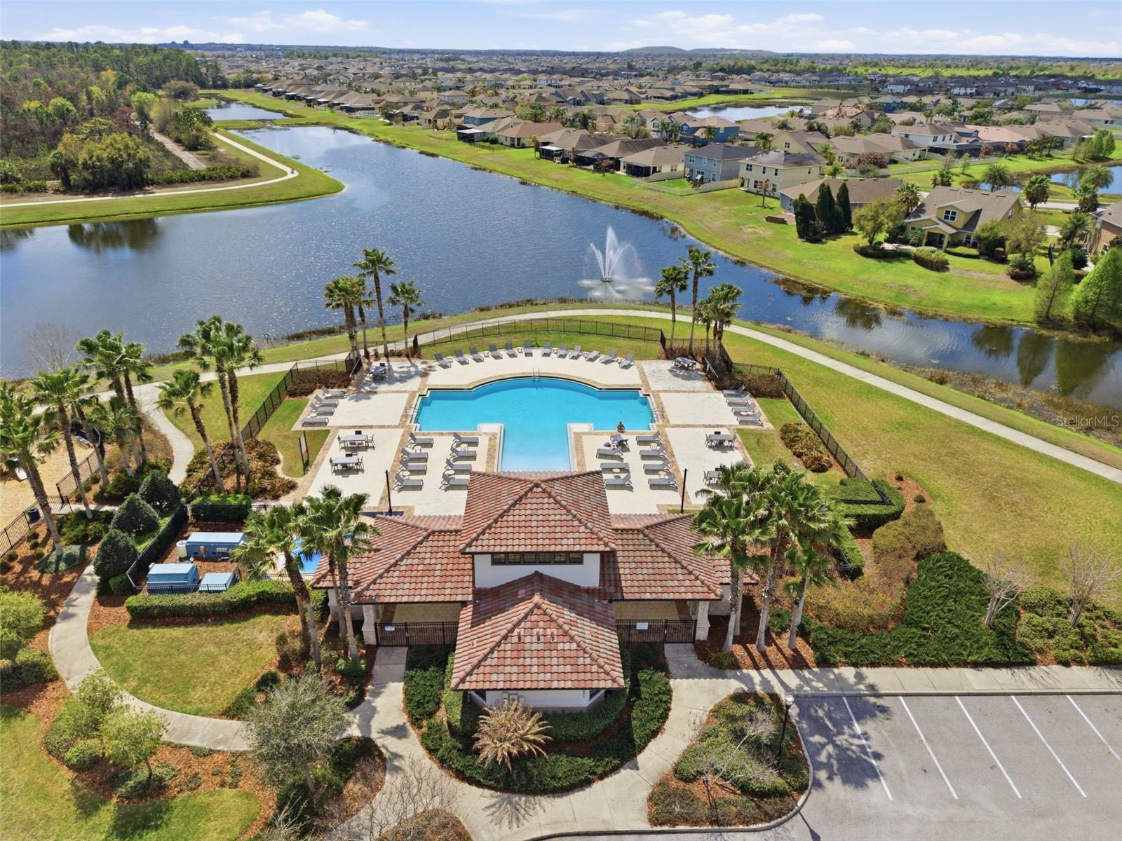 Listing photo id 44 for 13530 Palmera Vista Drive