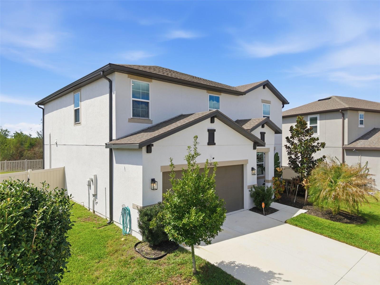 Listing photo id 49 for 13530 Palmera Vista Drive