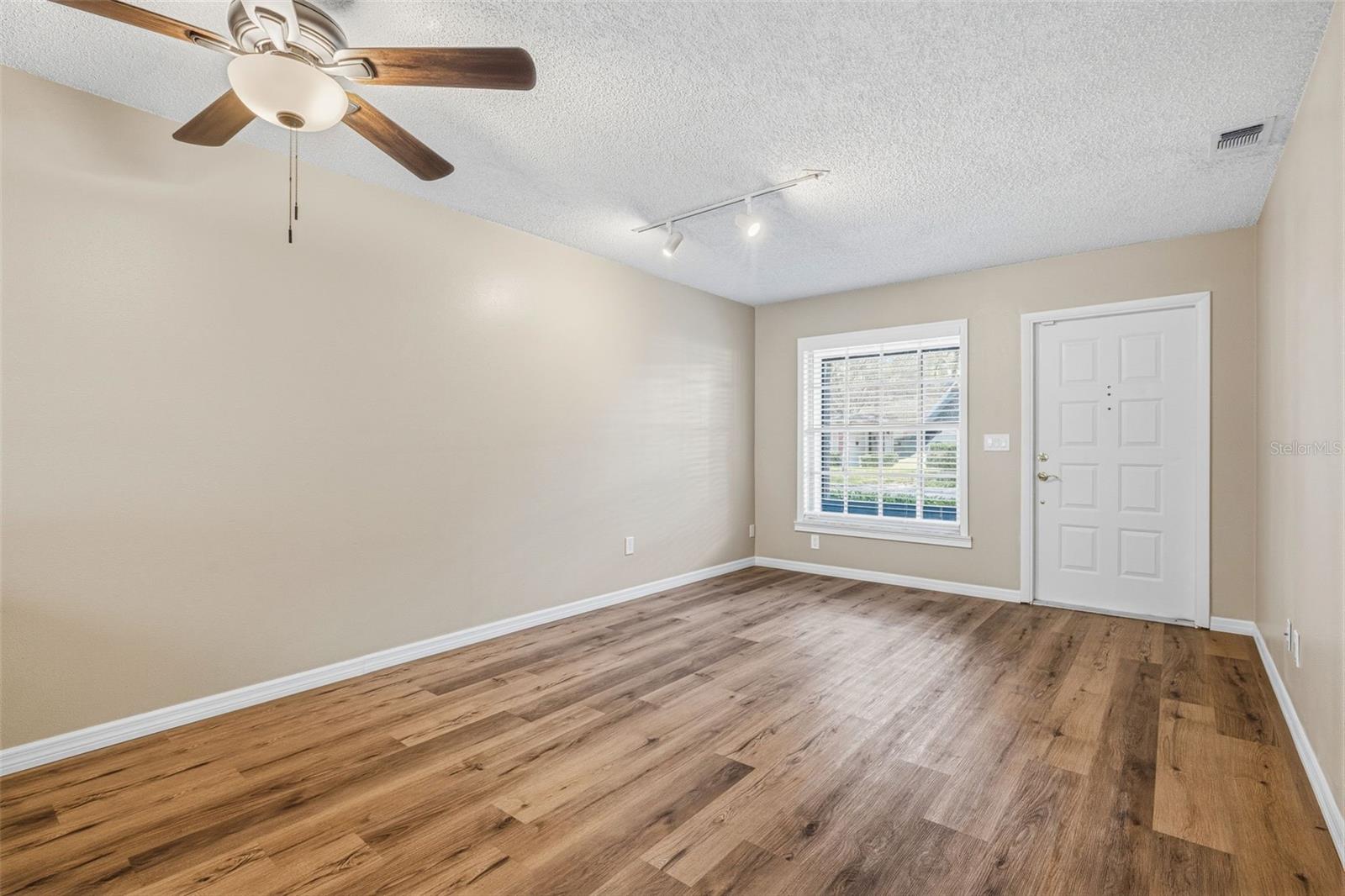 Image 4 of 36 For 1106 Tarridon Court