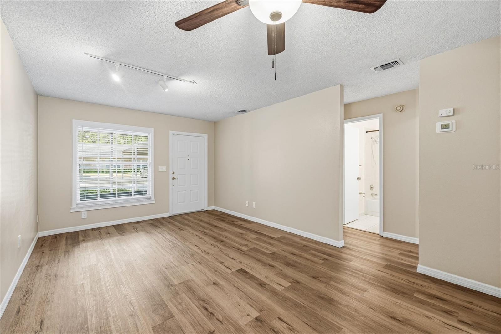 Image 8 of 36 For 1106 Tarridon Court