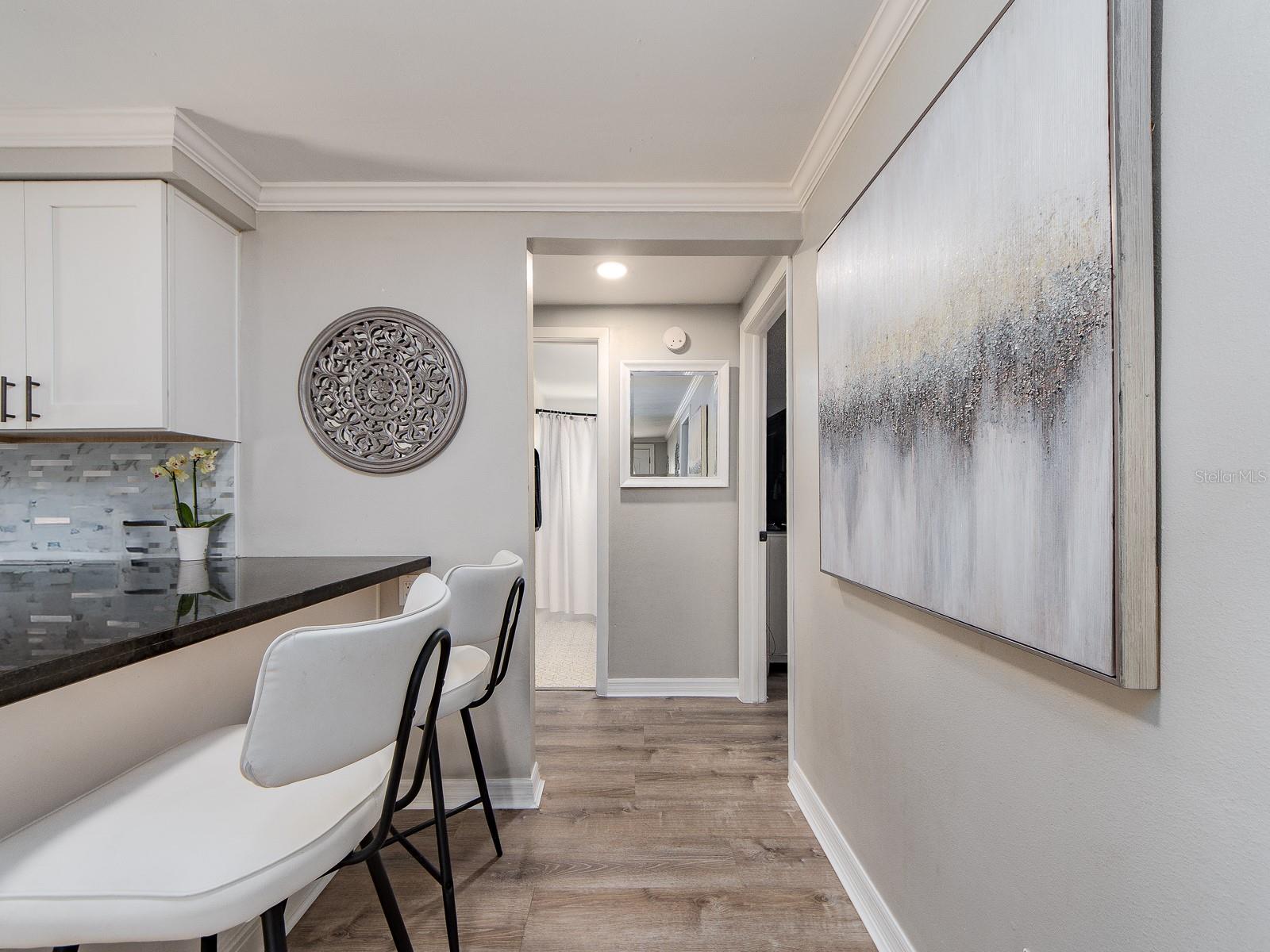 Image 11 of 32 For 3566 7th Avenue Se