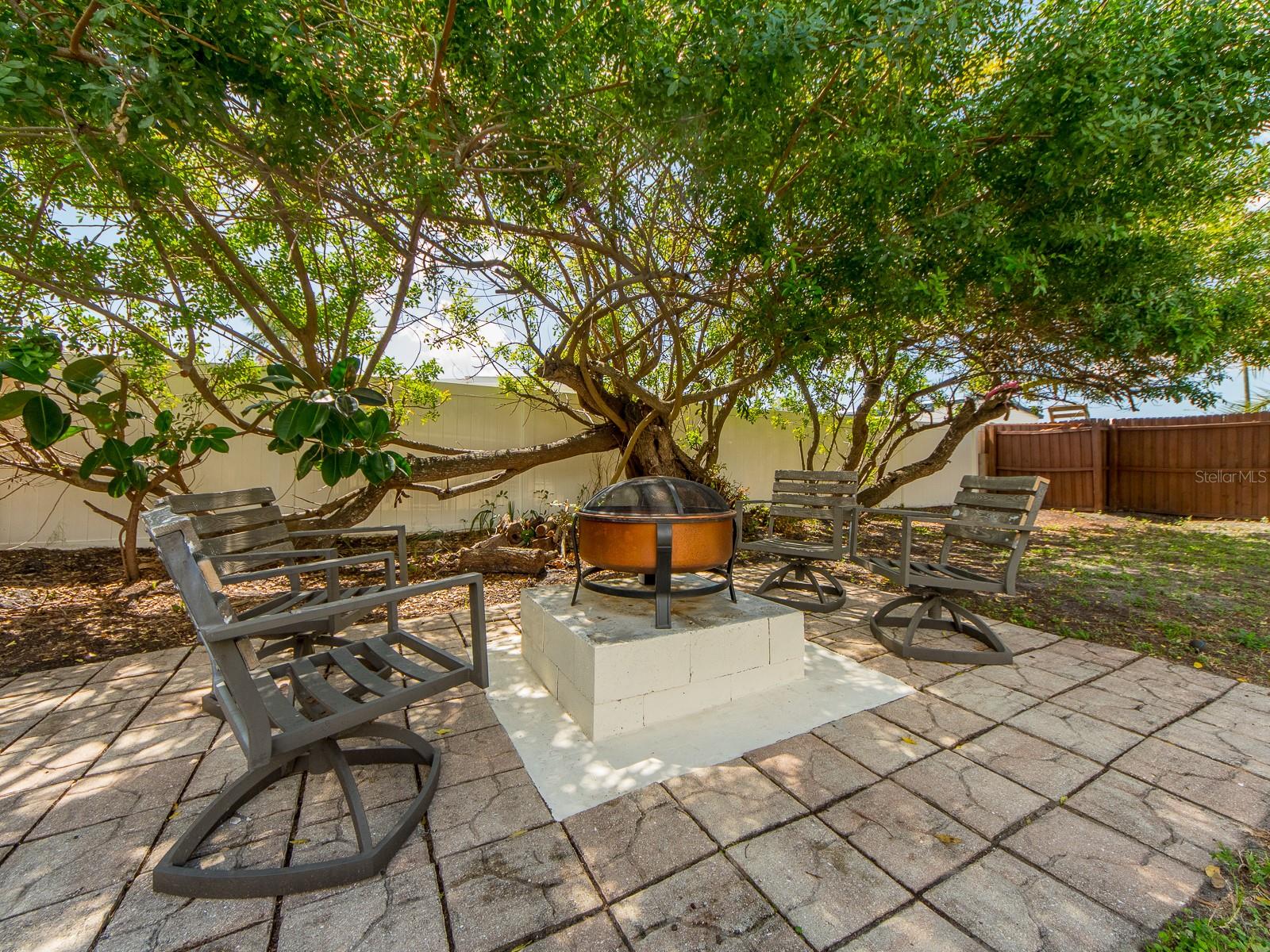 Image 27 of 32 For 3566 7th Avenue Se