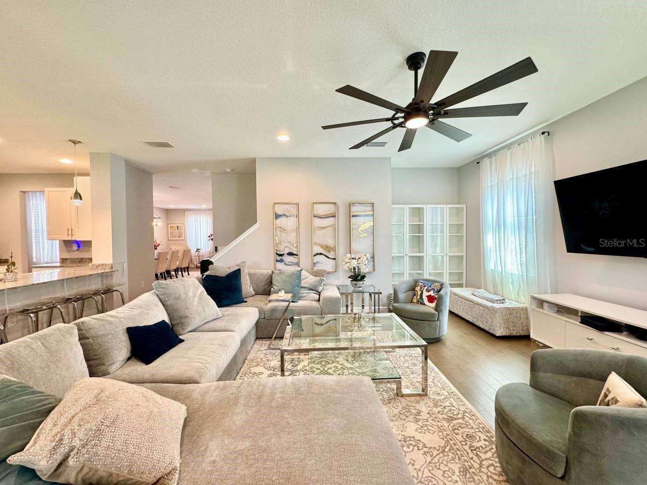 Image 15 of 46 For 816 Adalee Street