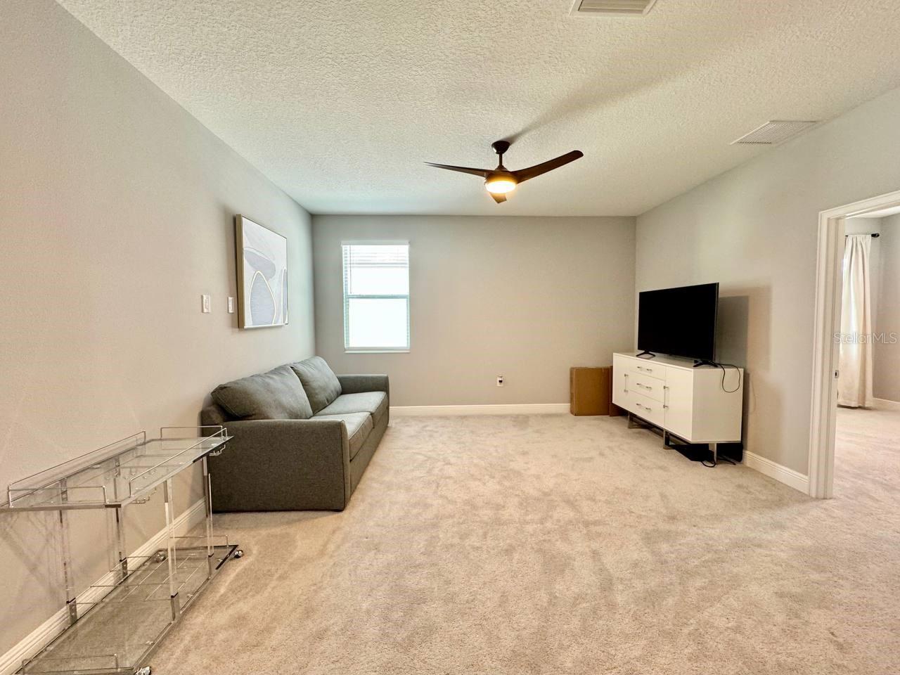 Image 16 of 46 For 816 Adalee Street