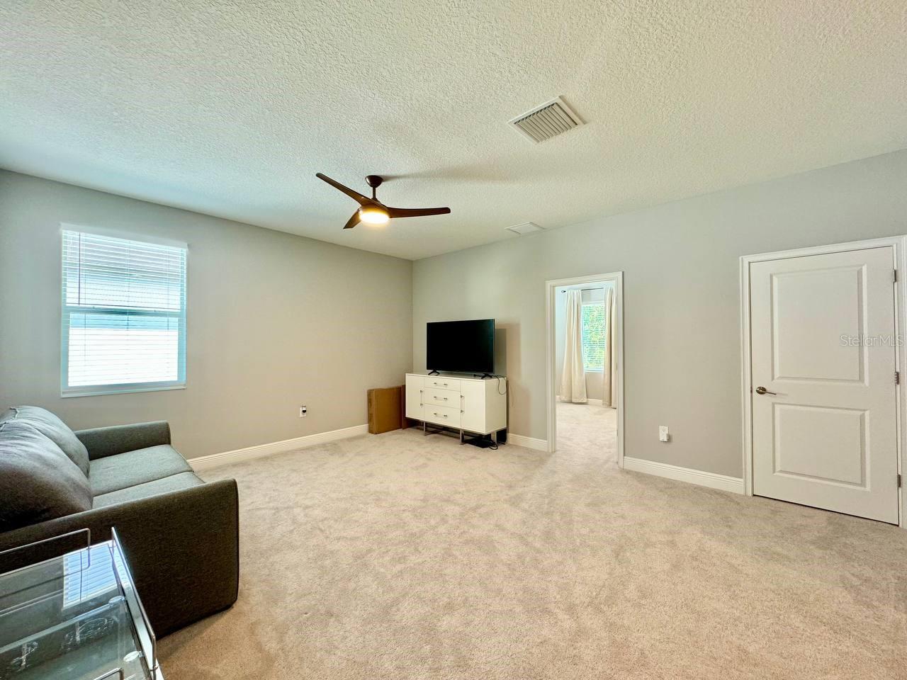 Image 17 of 46 For 816 Adalee Street