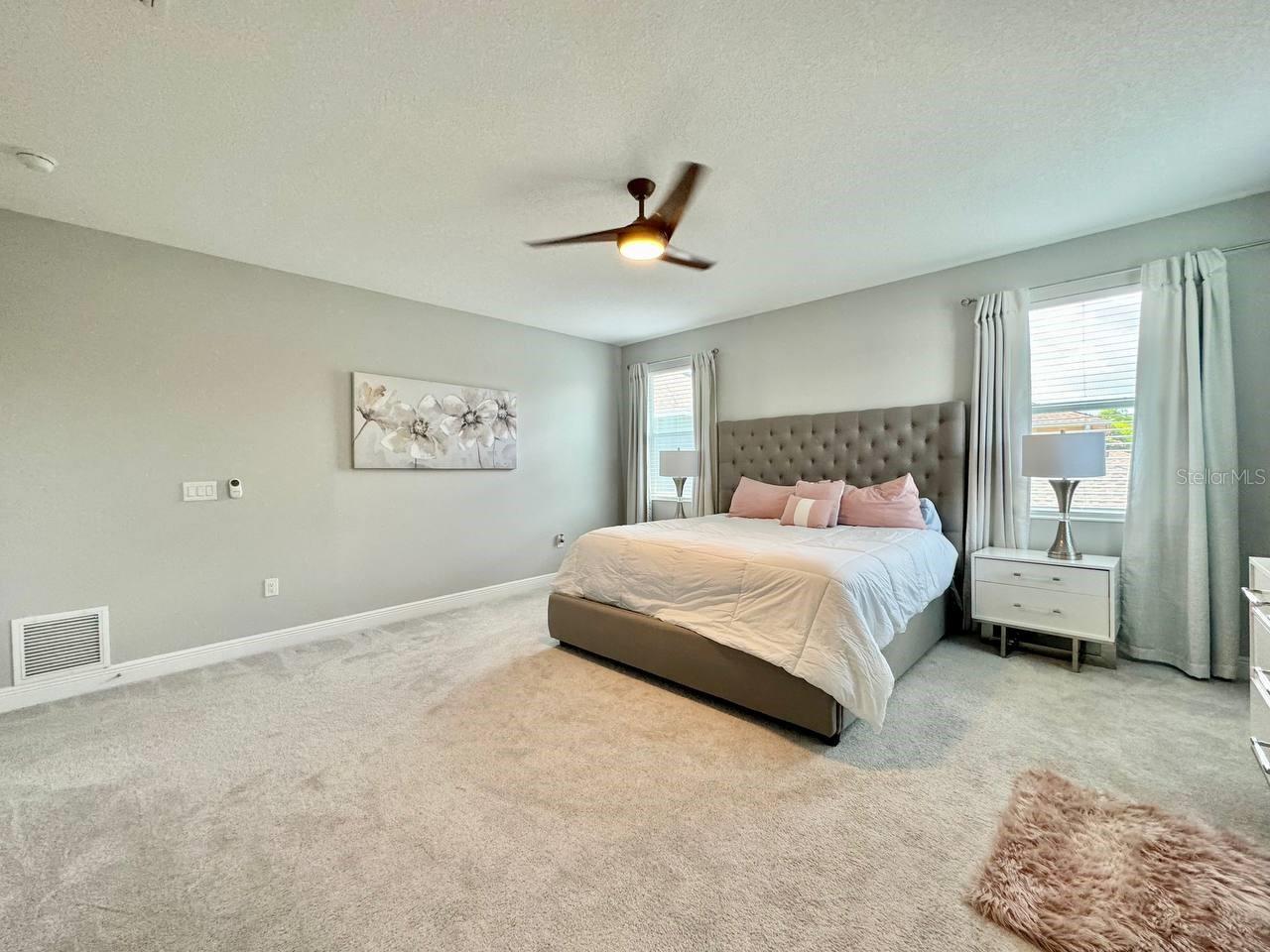 Image 28 of 46 For 816 Adalee Street