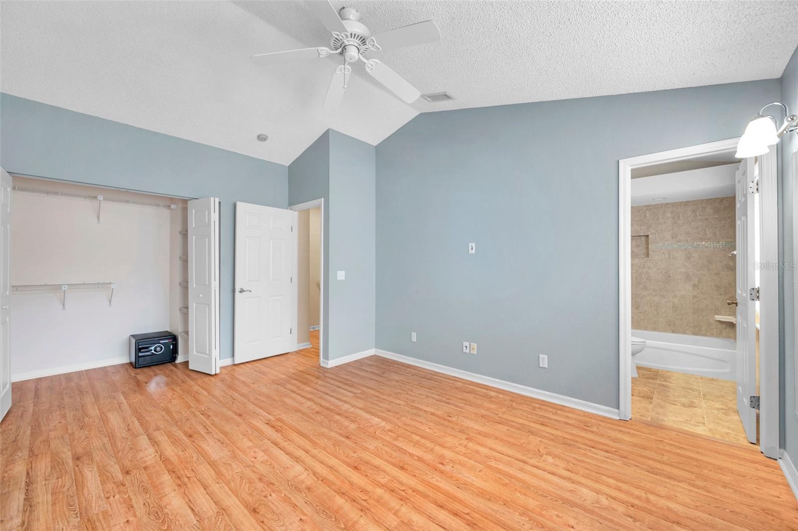 Image 12 of 20 For 2739 Enterprise Road E 1