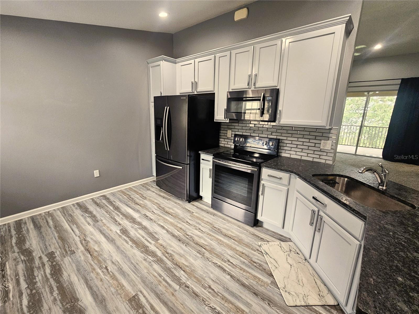 Image 7 of 32 For 2035 River Turia Circle