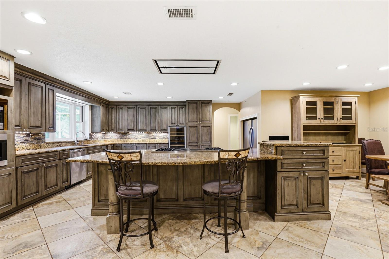 Listing photo id 20 for 19706 Angel Lane