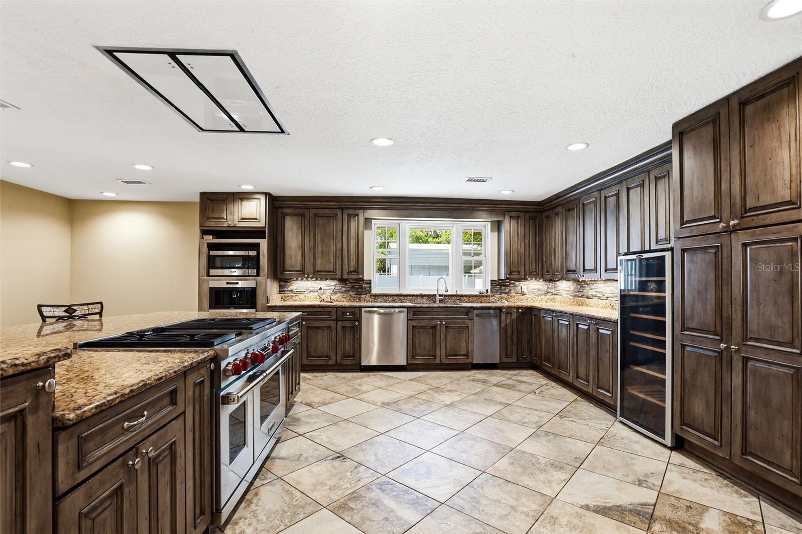 Listing photo id 22 for 19706 Angel Lane