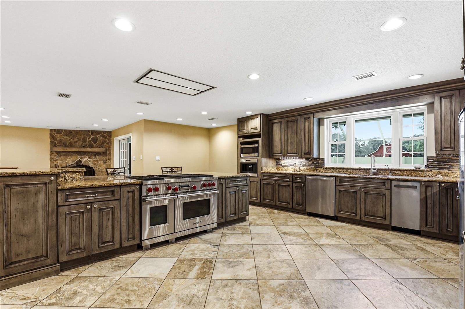 Listing photo id 23 for 19706 Angel Lane