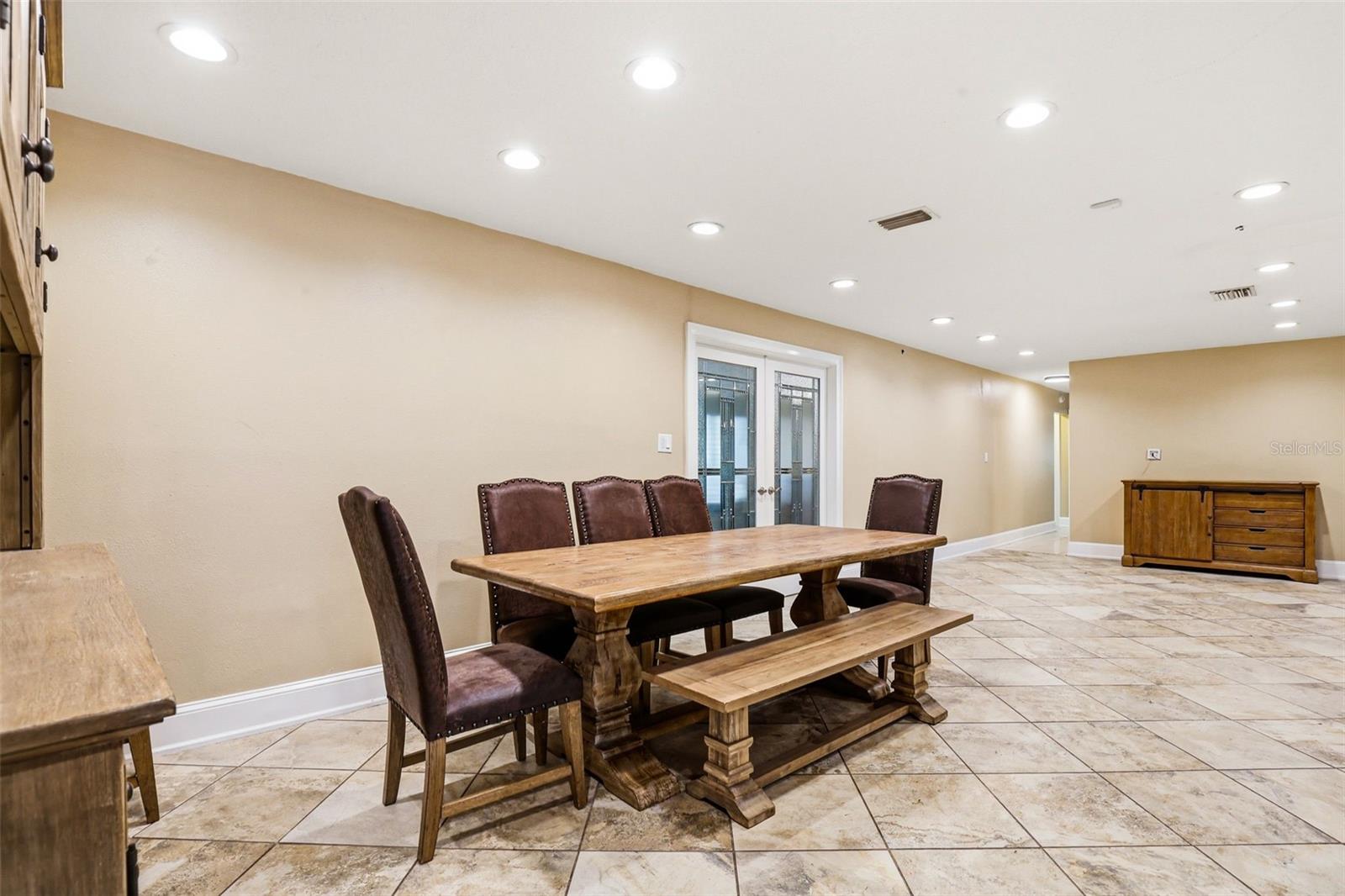 Listing photo id 29 for 19706 Angel Lane