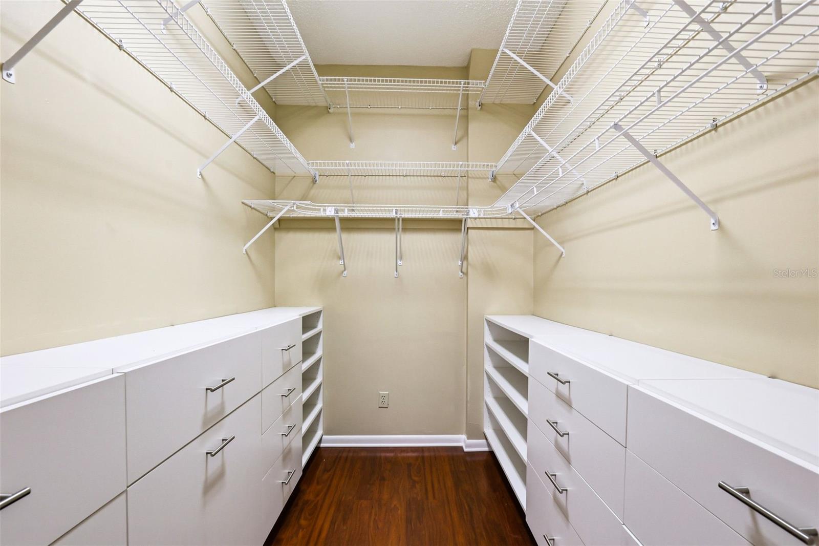 Listing photo id 43 for 19706 Angel Lane