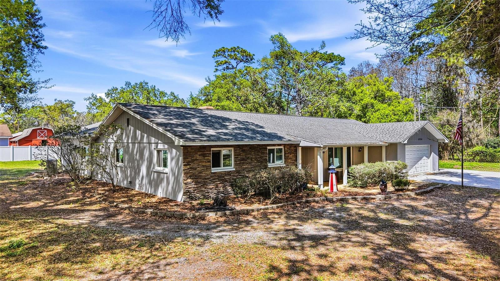 Listing photo id 3 for 19706 Angel Lane