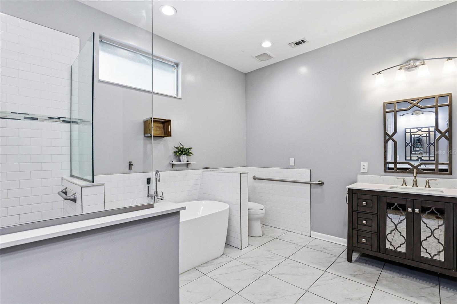 Listing photo id 49 for 19706 Angel Lane