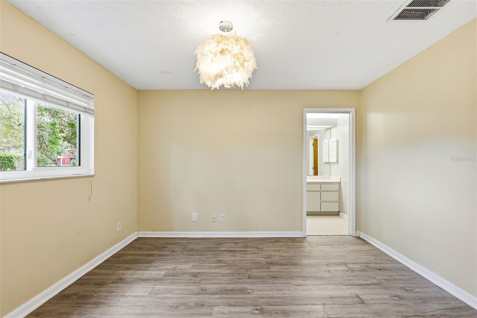 Listing photo id 57 for 19706 Angel Lane