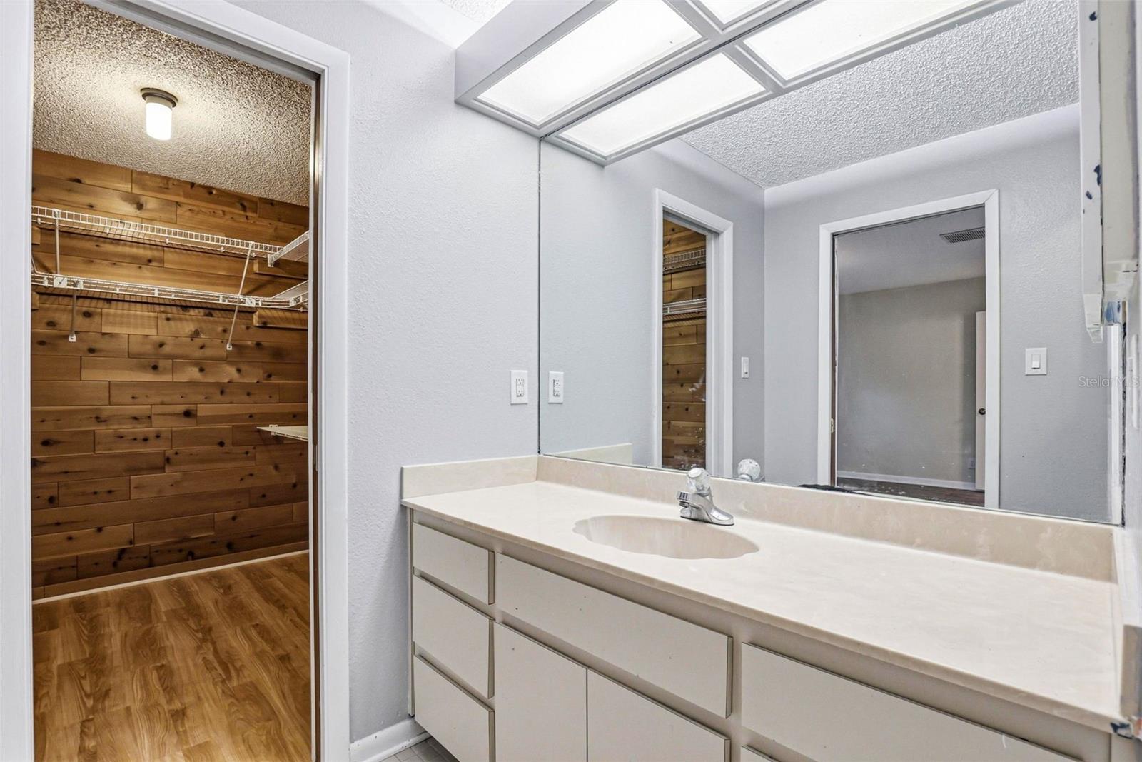 Listing photo id 58 for 19706 Angel Lane